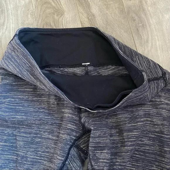 Lululemon Wunder Under Heathered Crop Leggings - Picture 6 of 9